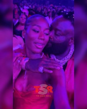 Image post by @theshaderoom on Instagram