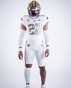 Image post by @uw_football on Instagram