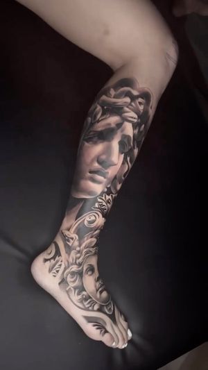 Video post by @skindesigntattoos on Instagram