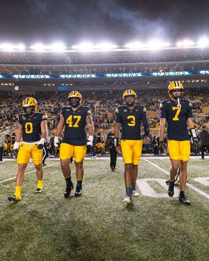 Image post by @cal_football on Instagram