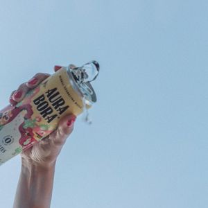 Image post by @drinkaurabora on Instagram