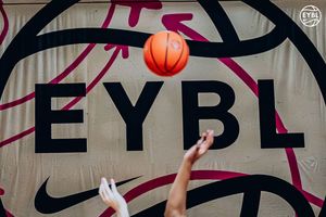 Image post by @nikeeyb on Instagram