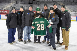 Image post by @HockeyDayMN on Twitter