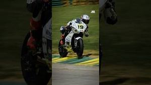 Video post by @motoamerica on YouTube