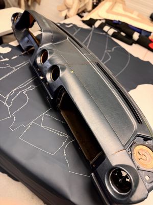 Image post by @vivacyleather on Instagram