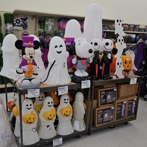 Image post by @biglots on Instagram