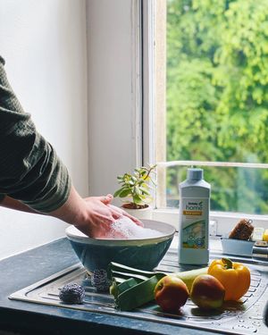 Image post by @amway on Instagram