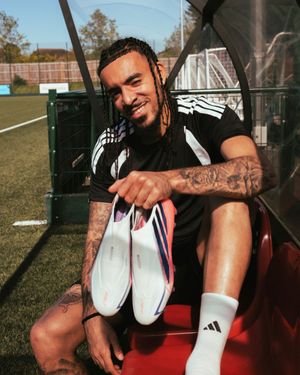 Image post by @prodirectsoccer_france on Instagram