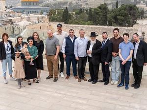 Image post by @aishglobal on Instagram