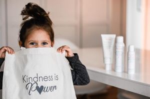 Image post by @aveneusa on Instagram