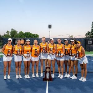 Image post by @vol_wtennis on Instagram