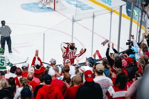 Image post by @uwbadgers on Instagram