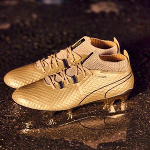 Image post by @soccerdotcom on Instagram