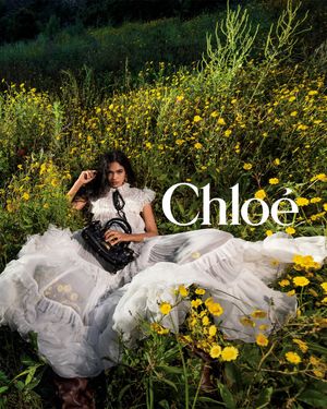 Image post by @ellehongkong on Instagram