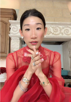 Video post by @beccaxbloom on TikTok
