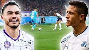 Video post by @futbolbilingue on YouTube