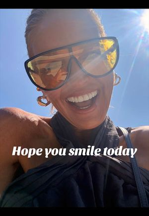 Video post by @shop.with.caroline on TikTok