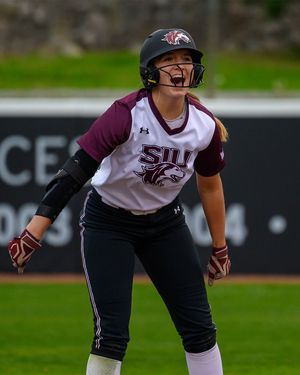 Image post by @siu_softball on Instagram