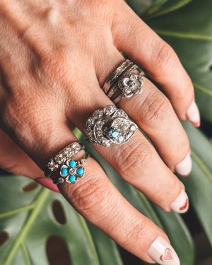 Image post by @maejeanvintage on Instagram
