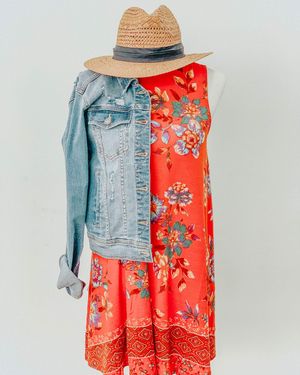 Image post by @shopfillyflair on Instagram