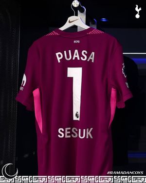 Image post by @TottenhamHotspur on Facebook