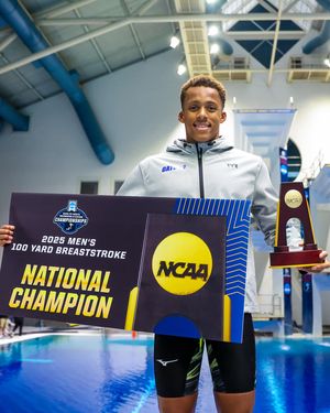 Image post by @gatorsswimdv on Instagram
