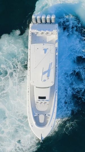 Image post by @hcbyachts on Instagram