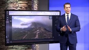 Video post by @kmphfox26 on YouTube