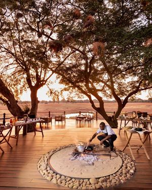 Image post by @chiawasafaris on Instagram
