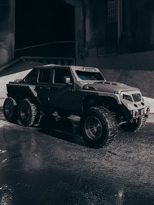 Video post by @barrettjacksontv on TikTok