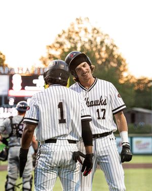 Image post by @semoredhawks on Instagram