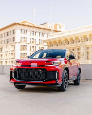 Image post by @toyotalatino on Instagram
