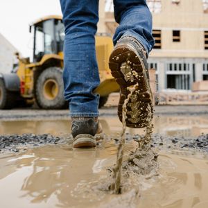 Image post by @dannerboots on Instagram