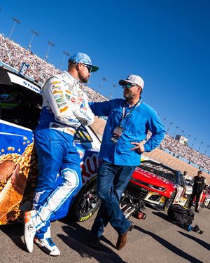 Image post by @stenhousejr on Instagram