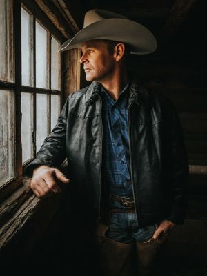 Image post by @resistol1927 on Instagram