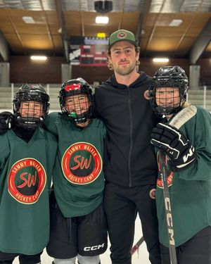 Image post by @sammywalkerhockeycamp on Instagram