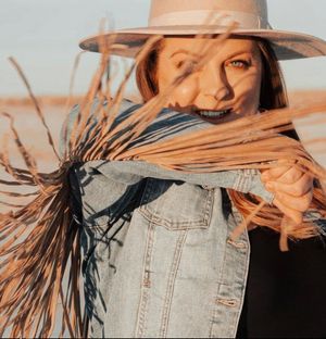 Image post by @shopfillyflair on Instagram