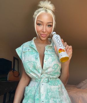 Image post by @nataliadavisofficial on Instagram