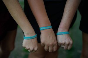 Image post by @elonwlax on Instagram