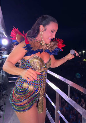 Video post by @ivetesangalo on TikTok