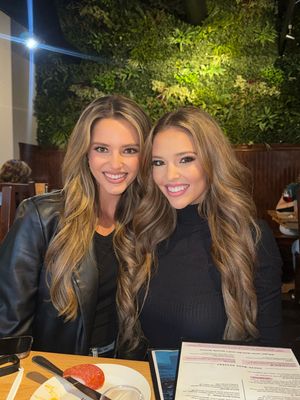 Image post by @carolineontv on Instagram