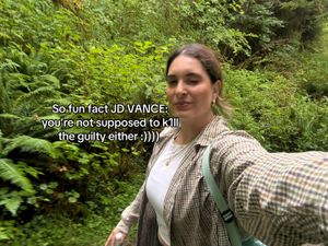 Video post by @hollylatiolais on TikTok