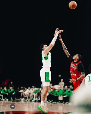 Image post by @onlysolucky on Instagram