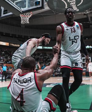 Image post by @LondonLions on Twitter