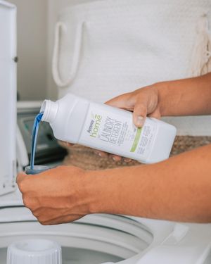 Image post by @amway on Instagram