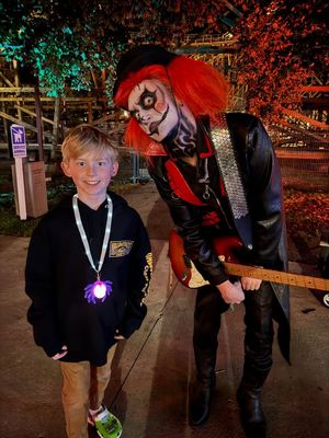 Image post by @Jessheartsthemeparks on Facebook