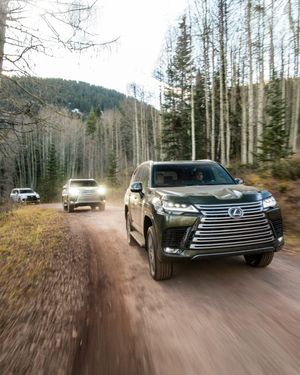 Image post by @discoverlexus on Instagram