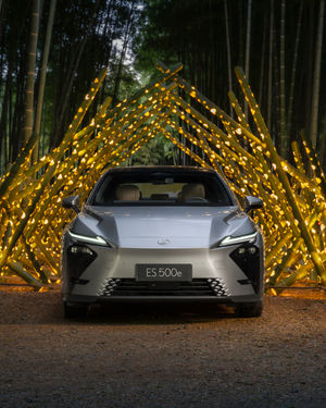 Image post by @discoverlexus on Instagram