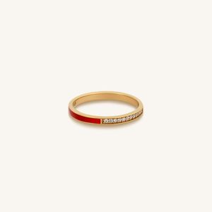 Image post by @juliaszendreijewelry on Instagram