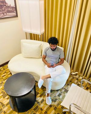 Image post by @uvais_alwaj on Instagram